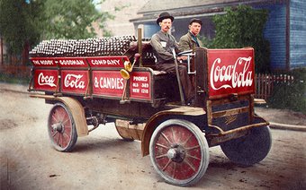 Первая продажа Coca-cola