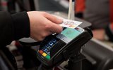 MasterCard PayPass – это бесконтактная технология проведения платежа от компании MasterCard. Происходит это путем поднесения или прикладывания карты к считывающему платежному терминалу.
