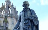 Шотландский ученый Адам Смит считается одним из отцов-основателей экономической науки.