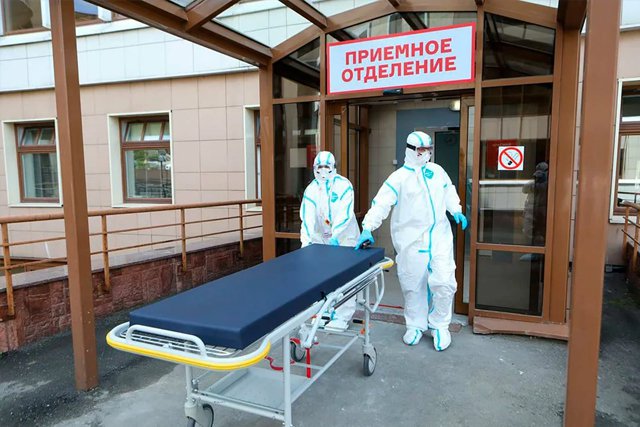 Коронавирус нанес урон и экономике России, и психологическому состоянию граждан
