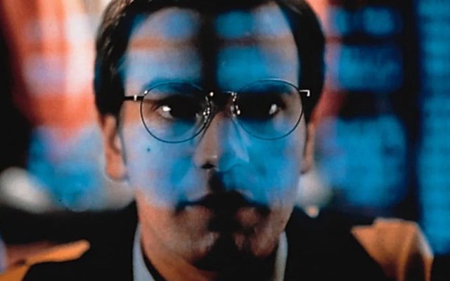 Фильм – это не просто интересная финансовая сказка, а реальная история, которая рассказывает, как поступать не надо