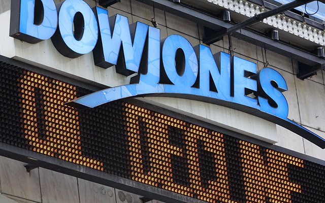 В 1896 году Доу опубликовал свой промышленный индекс, ставший впоследствии индексом Dow Jonеs.