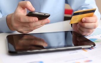 Появление первого онлайн-банка