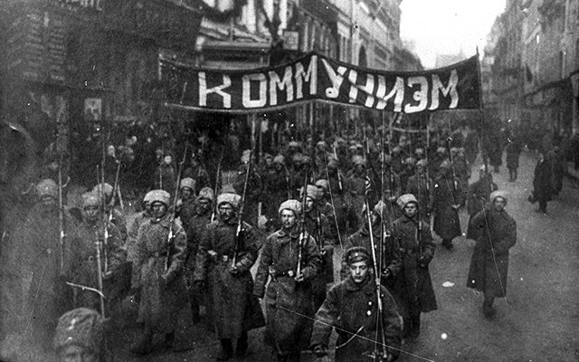 Национализация промышленности стала важнейшим шагом в дальнейшем построении в Советском Союзе плановой (или командной) модели экономики