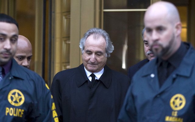 Мейдоффу было выдвинуто обвинение из 11 пунктов, в отношении каждого из которых в 2009 году он дал признательные показания